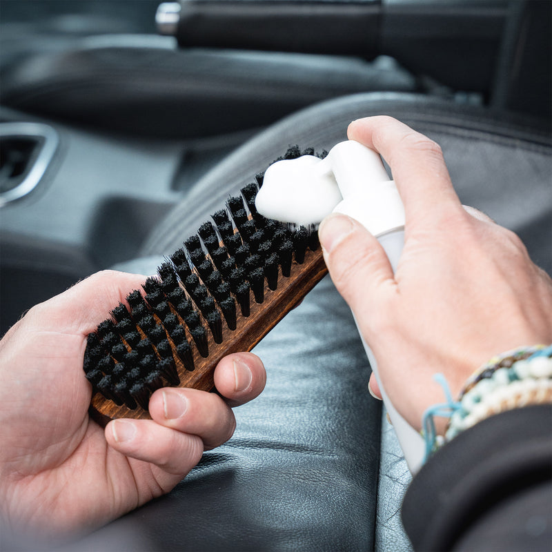 Reinigungsbürste für Leder und Textilien