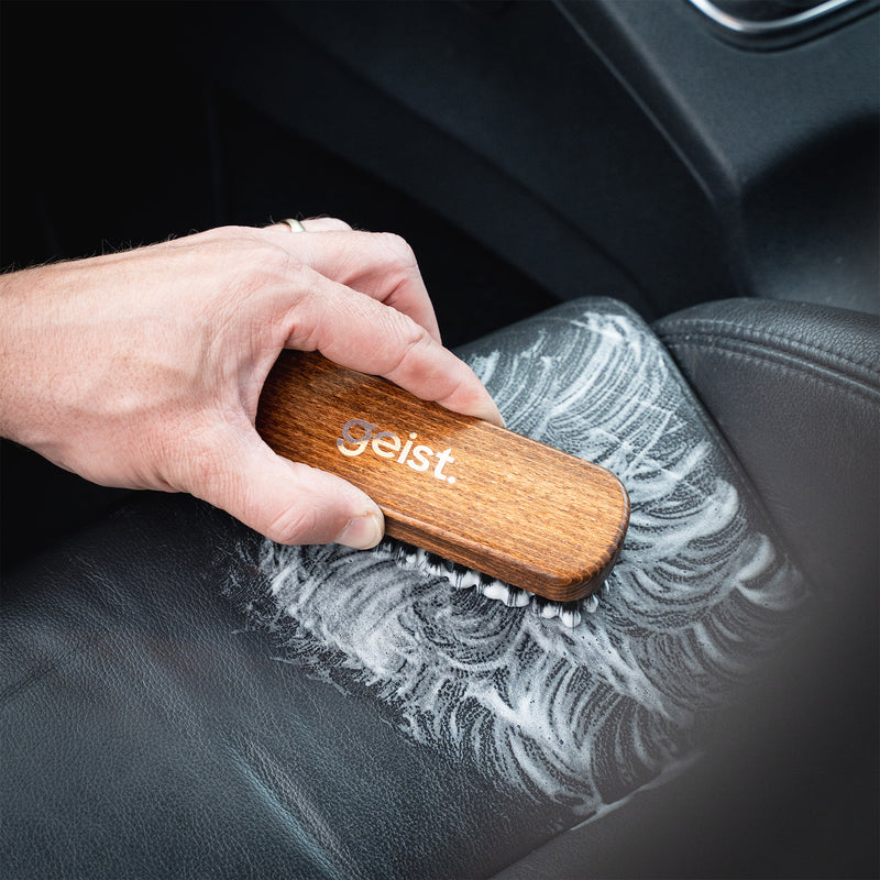 Reinigungsbürste für Leder und Textilien